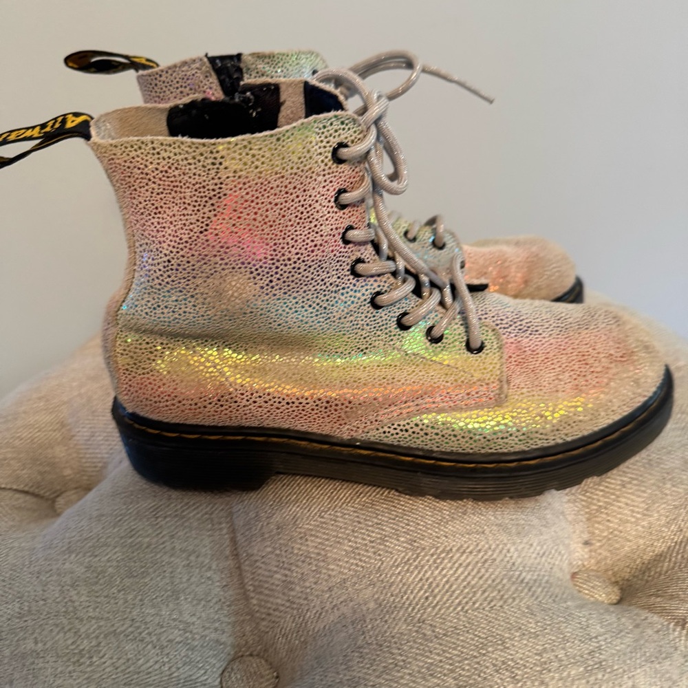 DR. MARTENS Women's or Girl's Boots Sparkle Size 5 - Picture 4 of 7